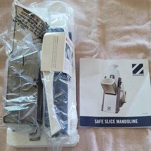 Zakarian Safe Slice Mandoline